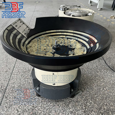 カスタマイズされた振動ボウルフィッダーナッツボルトリベット振動ホッパーフィッダー電気