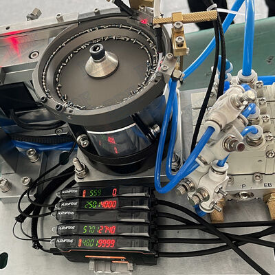 220V 50Hz 電磁振動モーター 振動フィーダー 300mm ボウル径 アセンブリライン統合に適しています